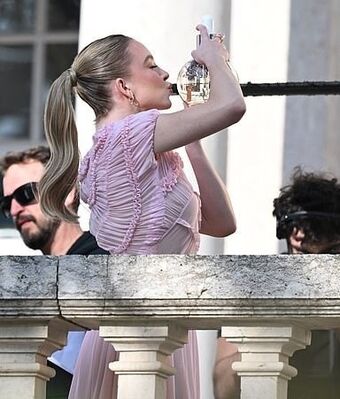 Sydney Sweeney Nude Leaks OnlyFans Photo 2136