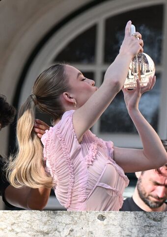 Sydney Sweeney Nude Leaks OnlyFans Photo 2141