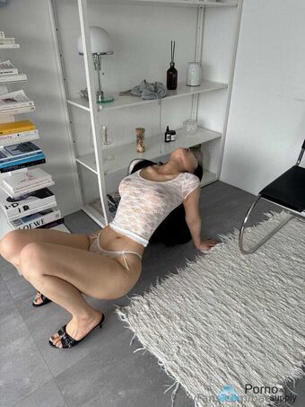 Sylvia Choi Nude Leaks OnlyFans Photo 3