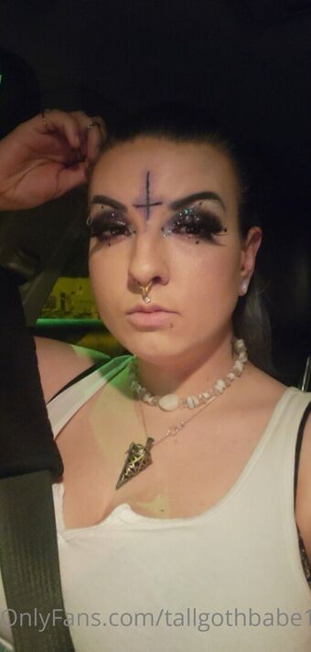 tallgothbabe14