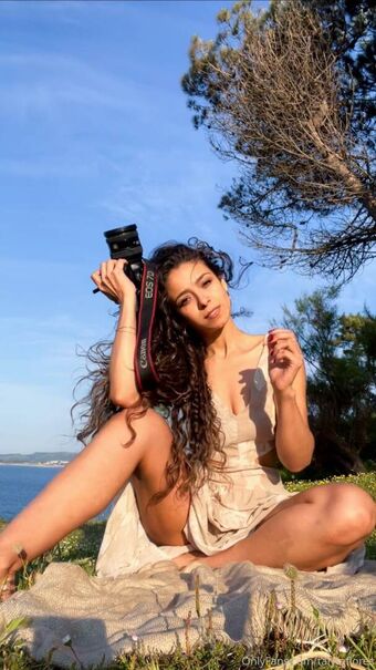 Talyta Flores