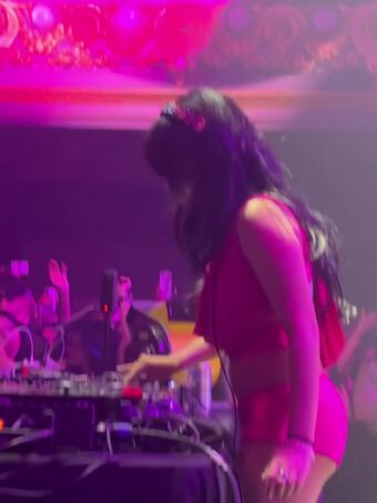 Tara Yummy Nude Leaks OnlyFans Photo 328