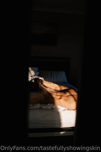 tastefullyshowingskin