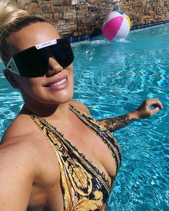 Taya Valkyrie Nude Leaks OnlyFans Photo 22