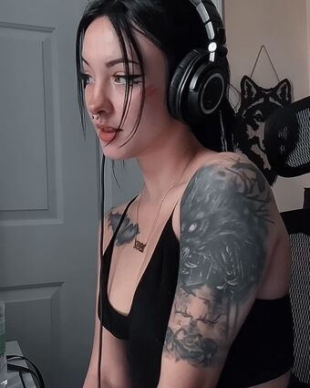 thatwolfbaby Nude Leaks OnlyFans Photo 6
