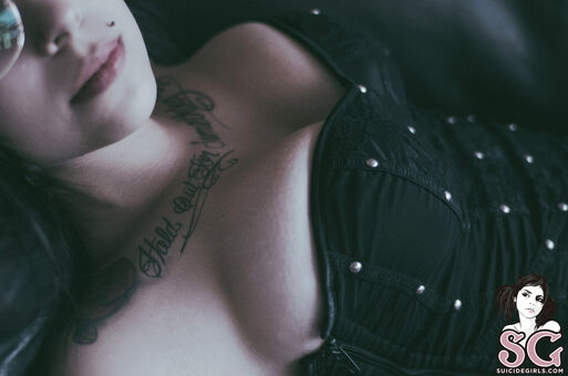 Thay Suicide