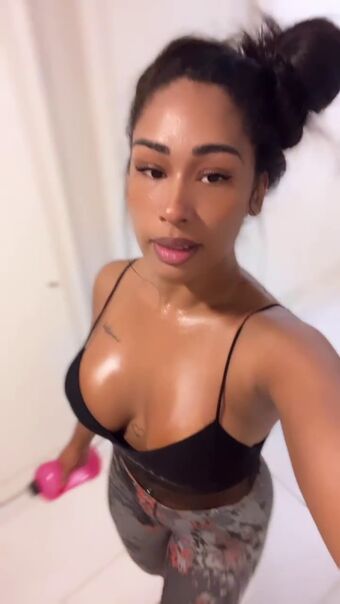 Thaynunes Nude Leaks OnlyFans Photo 52