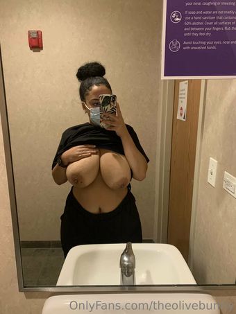 theolivebunny Nude Leaks OnlyFans Photo 12