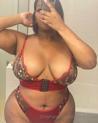 thereal_roxie Nude Leaks OnlyFans Photo 21