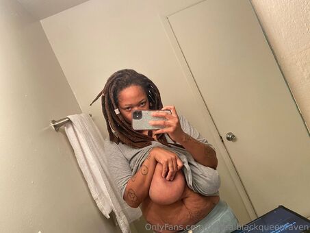 Therealblackqueenraven Nude Leaks OnlyFans Photo 17