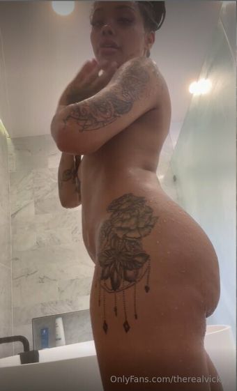 therealvickyy Nude Leaks OnlyFans Photo 1