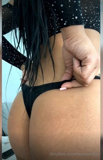 therealvickyy Nude Leaks OnlyFans Photo 19