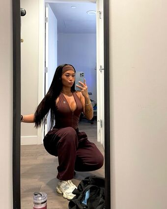 Thu Pham Nude Leaks OnlyFans Photo 20