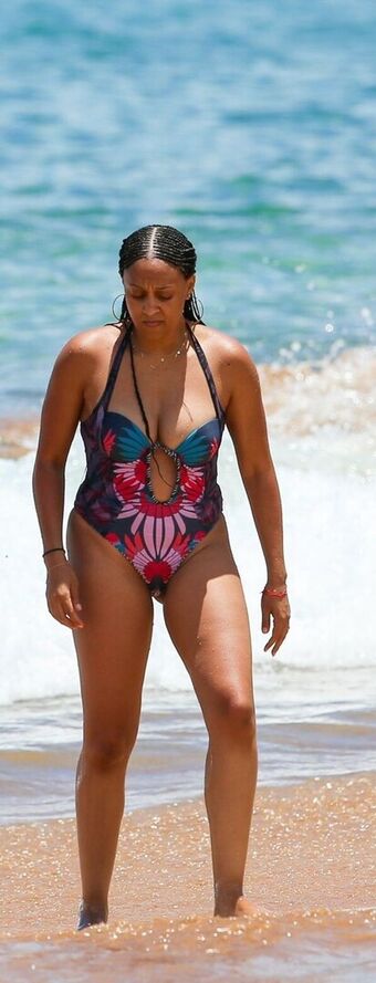 Tia Mowry