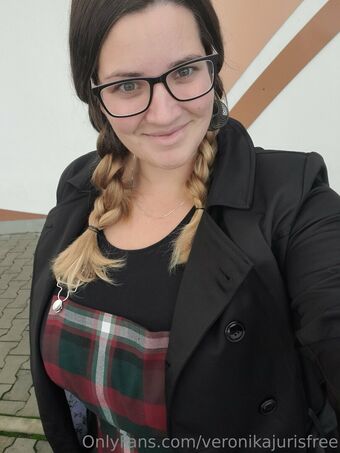 tittyveronikafree Nude Leaks OnlyFans Photo 11