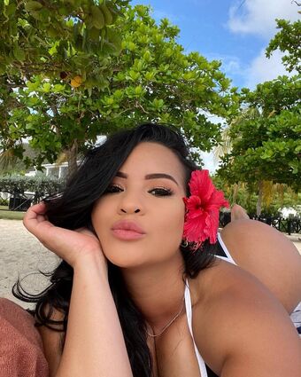 Toni Salina Chee Young