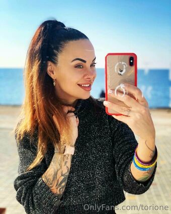 torione Nude Leaks OnlyFans Photo 2