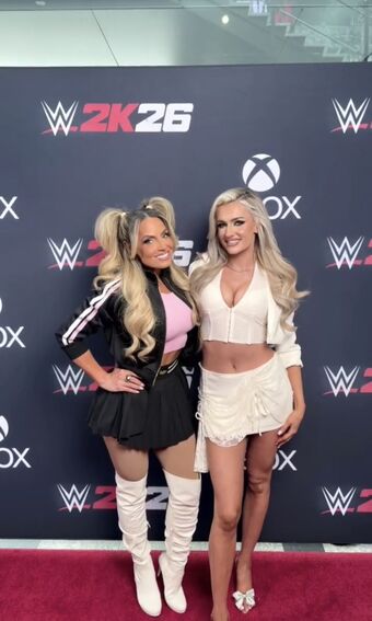 Trish Stratus Nude Leaks OnlyFans Photo 804