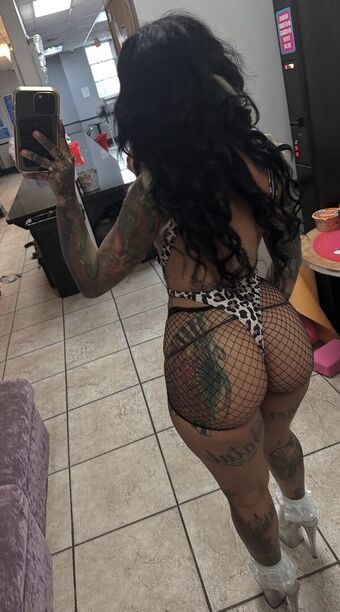 tsunamimami Nude Leaks OnlyFans Photo 24
