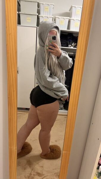 Ttithebooty Nude Leaks OnlyFans Photo 9