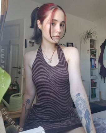 typicallylotti Nude Leaks OnlyFans Photo 20