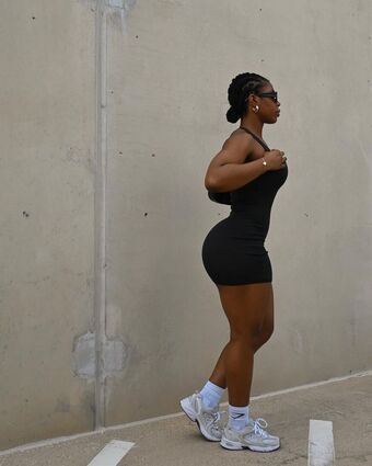 uchemba Nude Leaks OnlyFans Photo 15