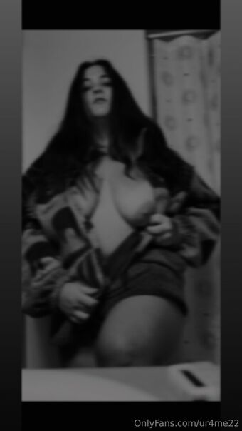 ur4me22 Nude Leaks OnlyFans Photo 26