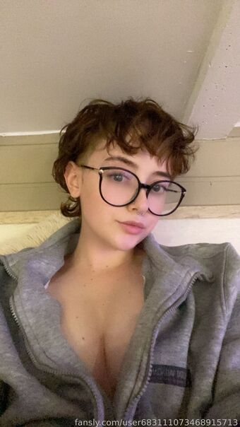 user683111073468915713