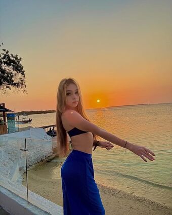 valelopez Nude Leaks OnlyFans Photo 5