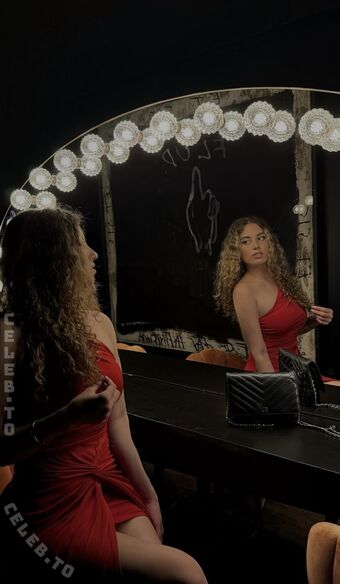 Valeriaa.fr Nude Leaks OnlyFans Photo 5