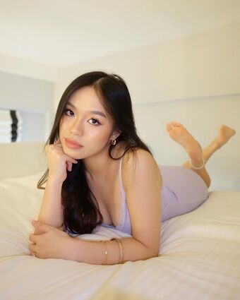 Valerie Versace Nude Leaks OnlyFans Photo 23