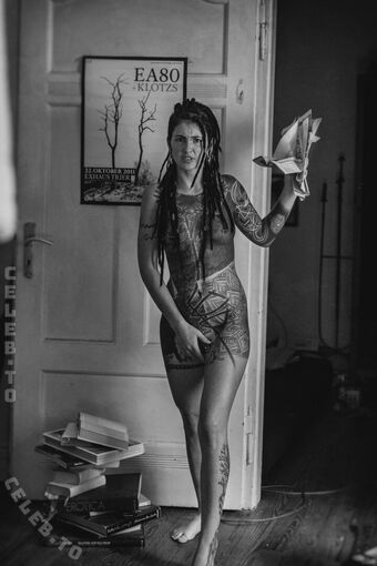 Valkyriz Nude Leaks OnlyFans Photo 35