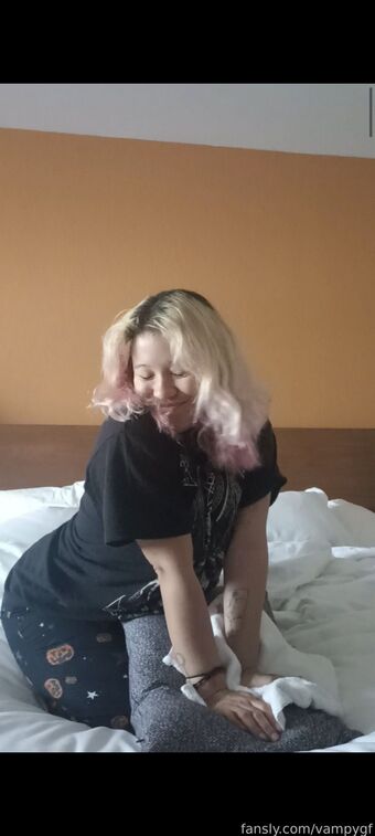 vampygf Nude Leaks OnlyFans Photo 12
