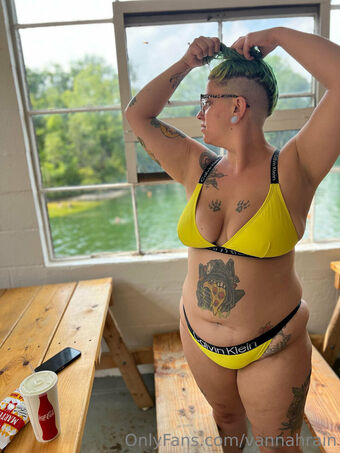 vannahrain Nude Leaks OnlyFans Photo 14