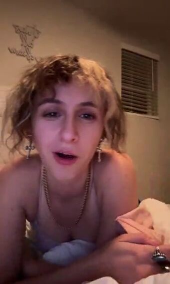 veronicafreymusic Nude Leaks OnlyFans Photo 28