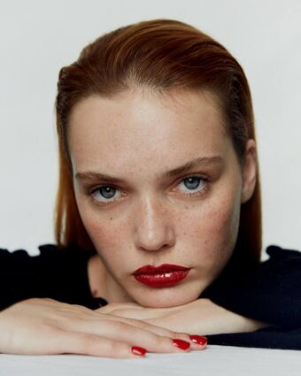 Viola Kovesh Nude Leaks OnlyFans Photo 2