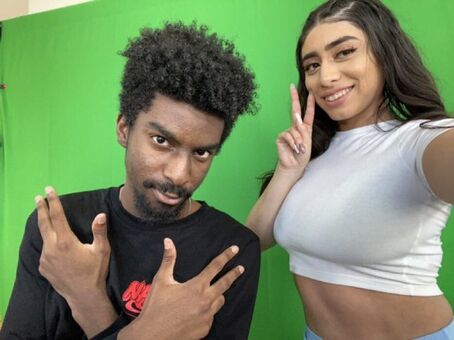 Violet Myers Nude Leaks OnlyFans Photo 15