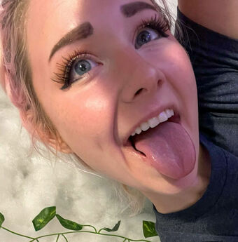 VIPeachy Nude Leaks OnlyFans Photo 28