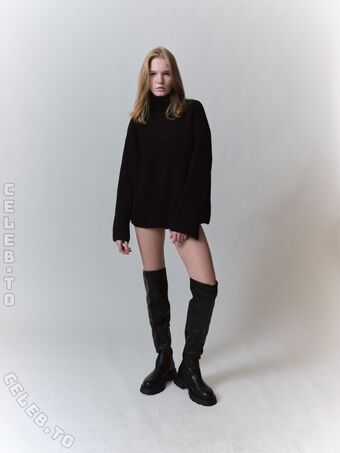 Vivien Michelle Nude Leaks OnlyFans Photo 26