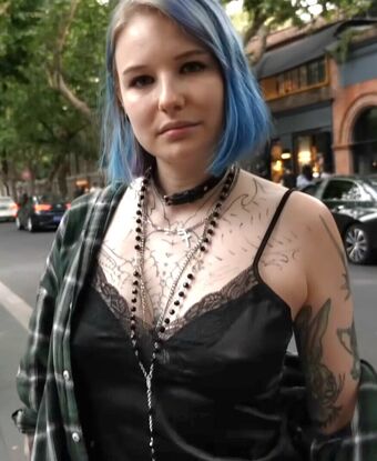 Weronika Truszczynska