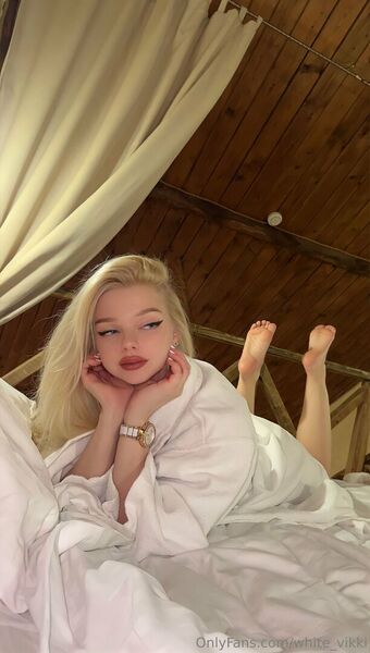 white_vikki