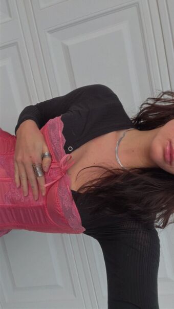 Willow Shields Nude Leaks OnlyFans Photo 220