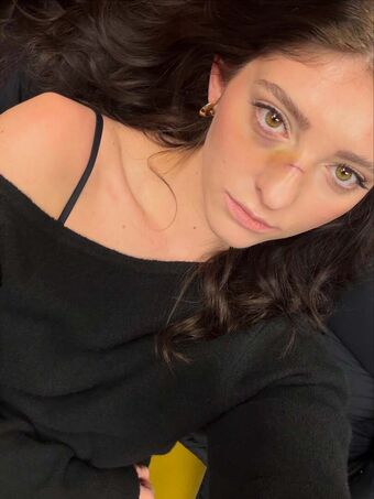 Willow Shields Nude Leaks OnlyFans Photo 232