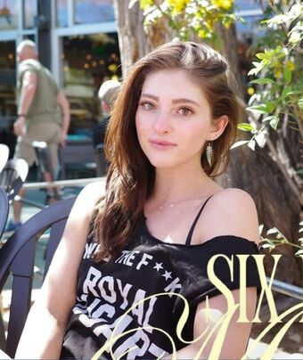 Willow Shields Nude Leaks OnlyFans Photo 240