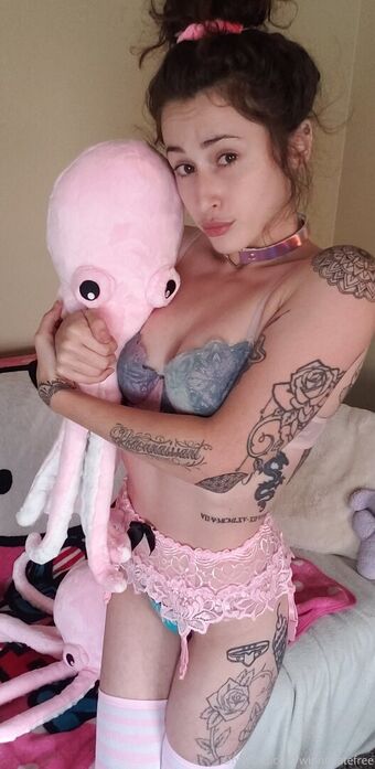 winnietatefree Nude Leaks OnlyFans Photo 22