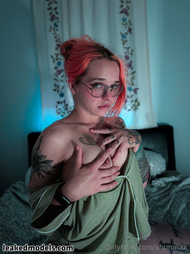 The striking Leaked Models image of xhuronax