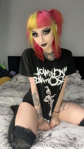 xxgothdollyxx
