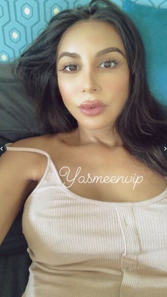 Yasmeen Nude Leaks OnlyFans Photo 1