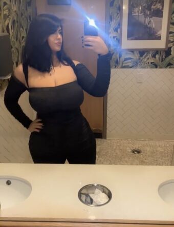 yeamynameissuzyyy Nude Leaks OnlyFans Photo 17