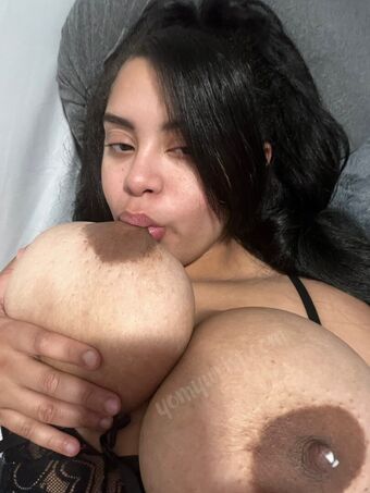 Yomyjuggs